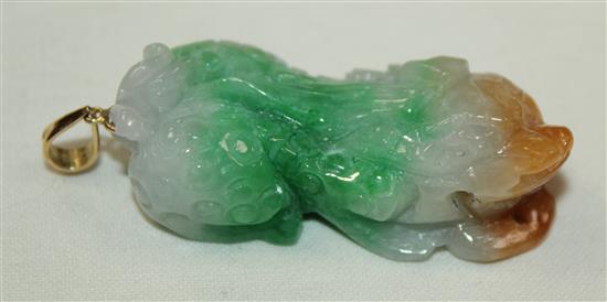 A Chinese three colour jadeite toad and cash pendant, 4.2cm